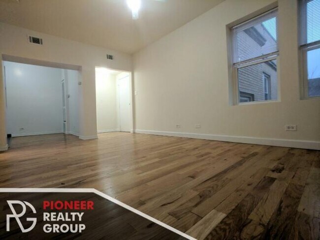 Building Photo - 1 bedroom in CHICAGO IL 60647