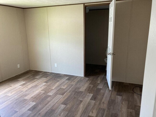Foto del edificio - 2209 E Effingham Hwy
