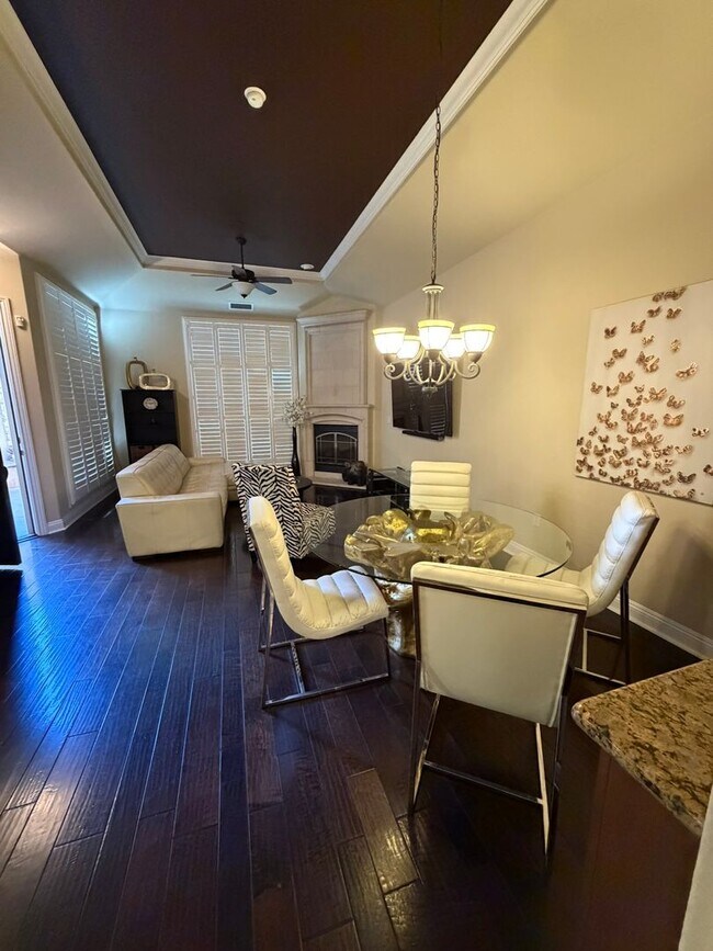 Foto del edificio - Beautiful Pavilions Condo!
