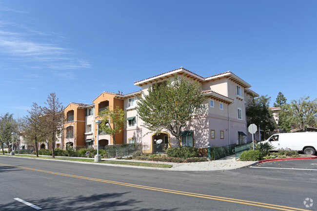 Foto del edificio - Vintage Paseo Senior Apartments