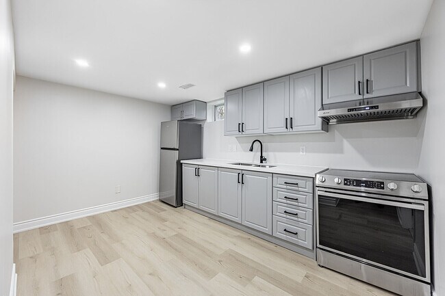 Building Photo - 222 Hammersmith Ct