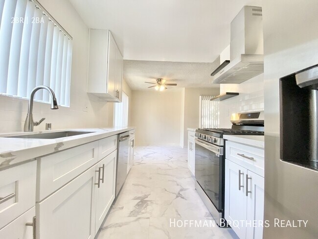 Foto del edificio - 7010 Lanewood Ave