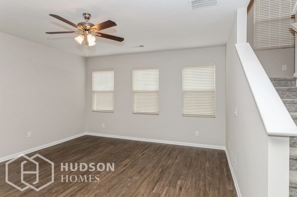 Foto del edificio - NOW AVAILABLE! - 611 Sunflower Dr, Canton,...