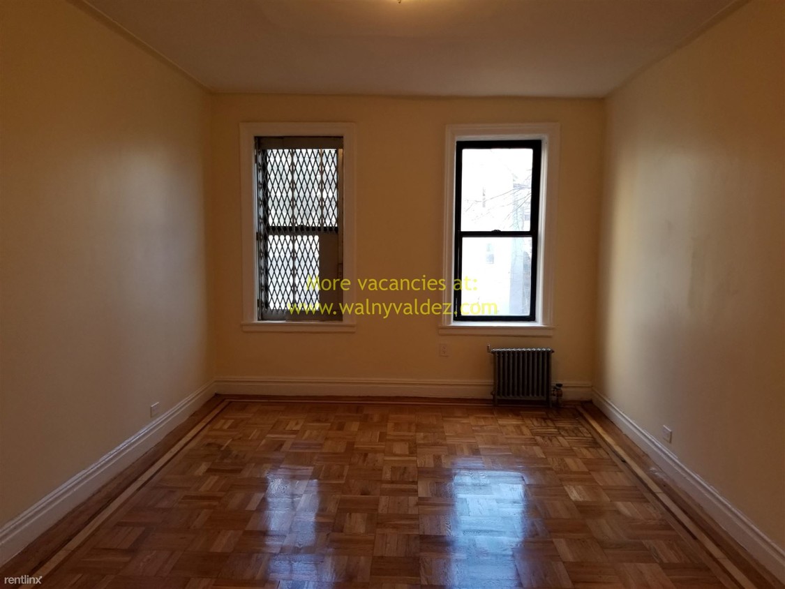 Primary Photo - 3830 Bronx Blvd