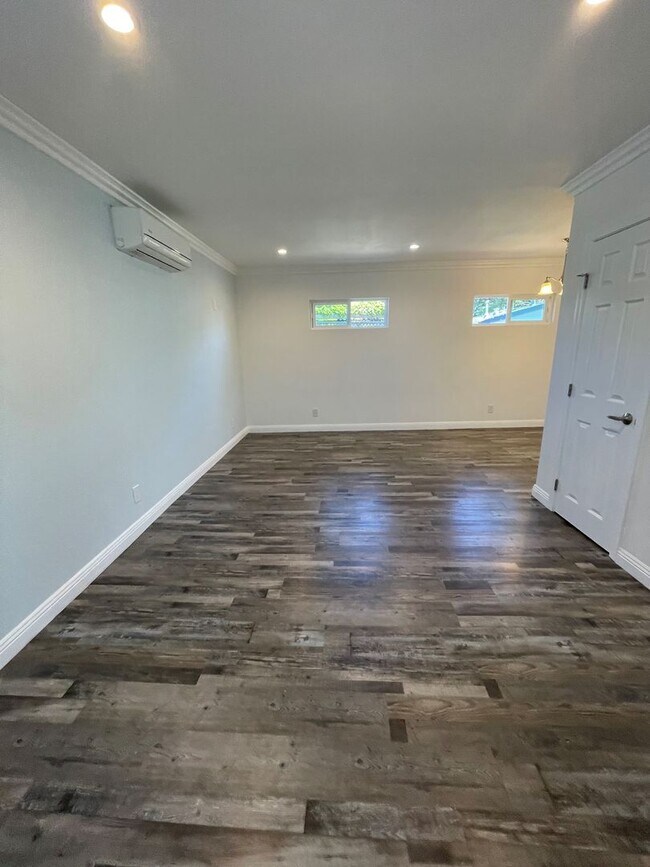 Foto del edificio - Nor Cal Realty, Inc - 1 bedroom 1 bath house