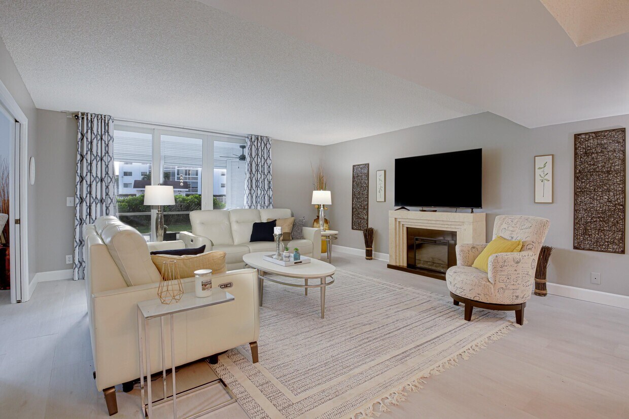 Foto principal - 6850 10th Ave N