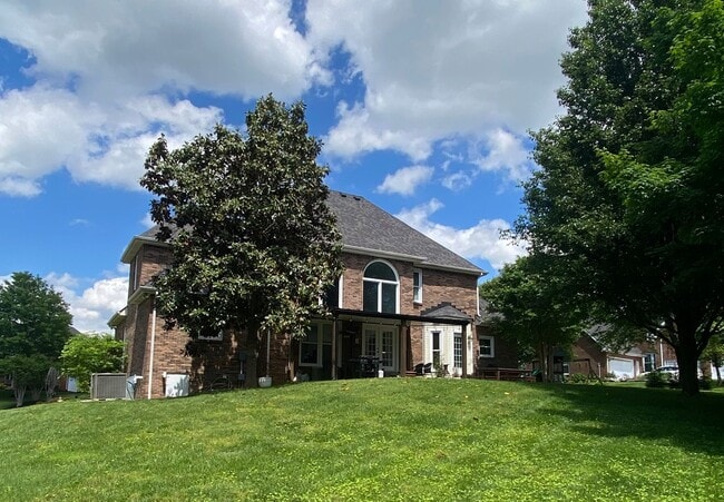 Foto del edificio - Beautiful Executive Style Home in the Stun...