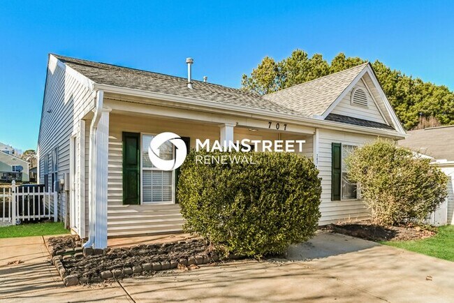 Foto del edificio - 3 Bedroom Pet-Friendly Home in Charlotte, NC with Main Street Renewal
