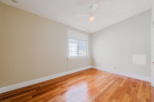 Foto del edificio - 1639 Carlson Ln