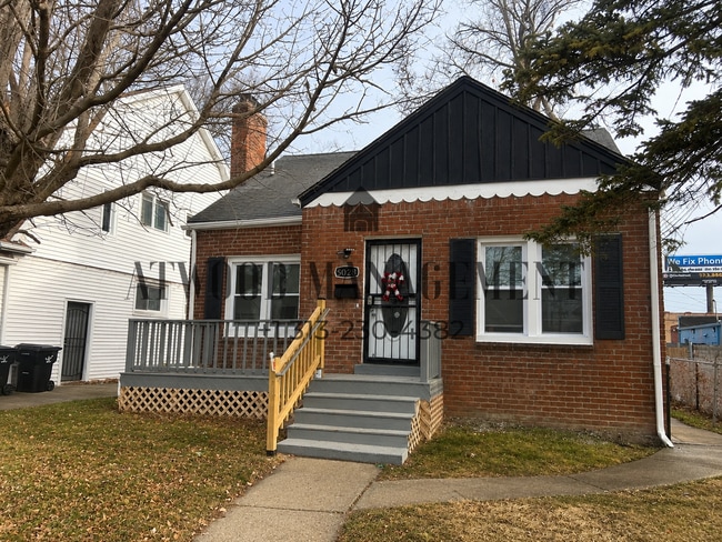 Building Photo - Coming Soon – Beautifully Updated Home *Coming Soon (Move-in ready by 6/15 or Sooner)*!