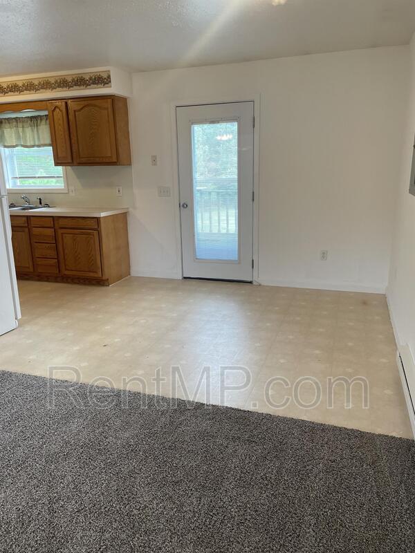Building Photo - 3050 Elroy Dr