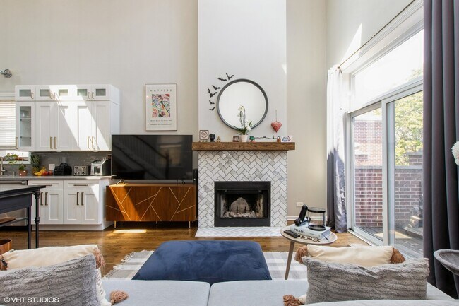 Foto del edificio - 1525 W Montana St