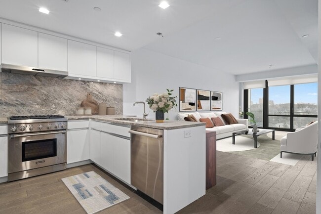 Photo - 320 ADOLPHUS Ave House