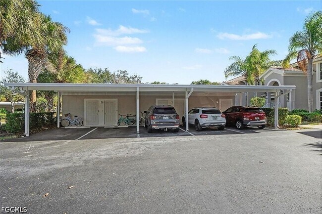 Foto del edificio - 10121 Colonial Country Club Blvd