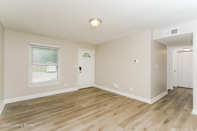 Building Photo - 10901 Altsheler Pl