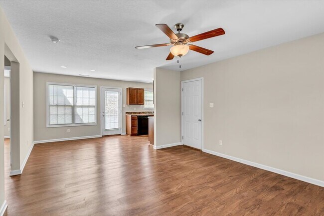 Photo - 521 S Old Sevierville Pike Apartment