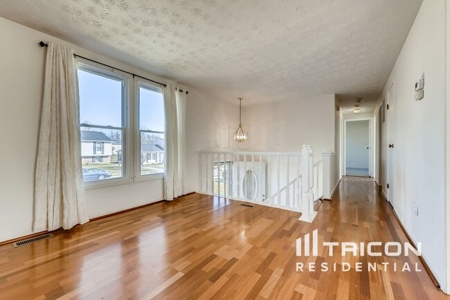 Foto del edificio - 7913 Jody Knoll Rd
