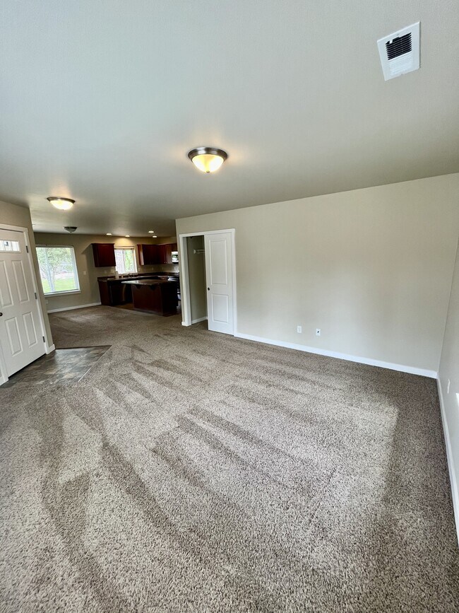 Foto del edificio - 1032 Cherry St