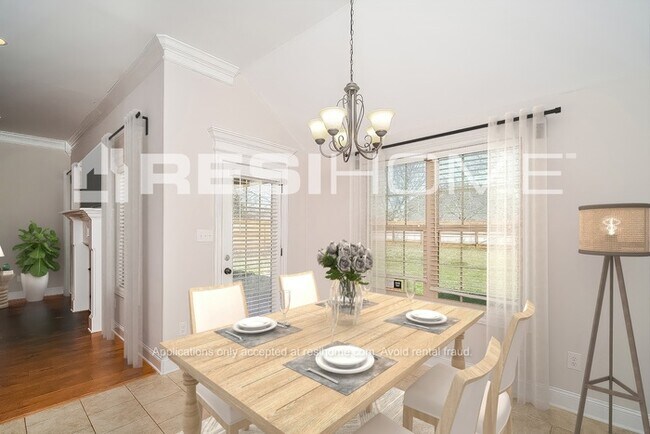 Foto del edificio - 13322 Arbor Ridge