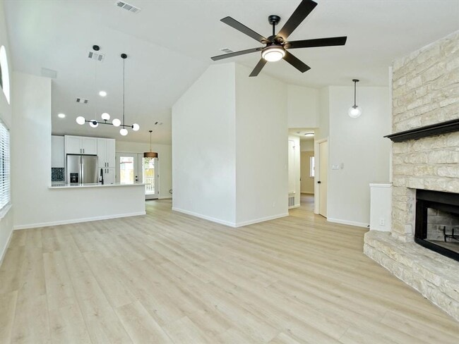 Building Photo - 8904 Romayne Ln