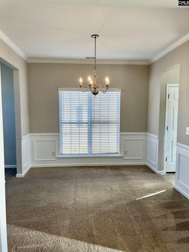 Foto del edificio - 211 Pinebluff Ct