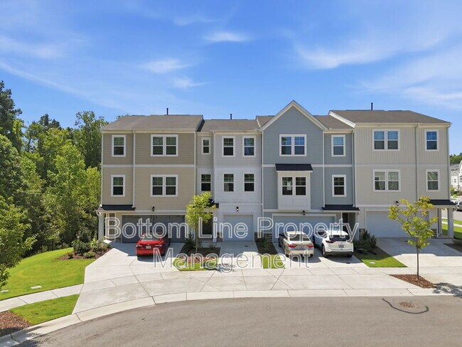 Foto del edificio - 1204 Lily Loch Wy