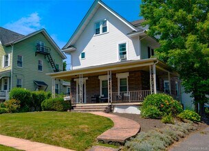 Building Photo - 120 Clinton Ave