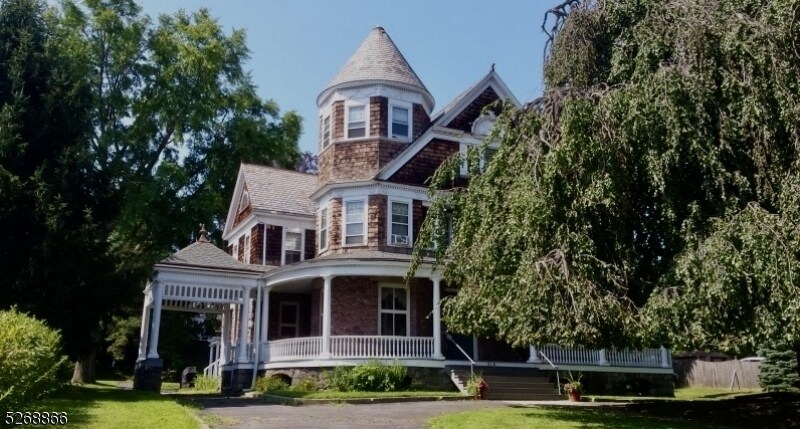 Primary Photo - 314 Cornelia St