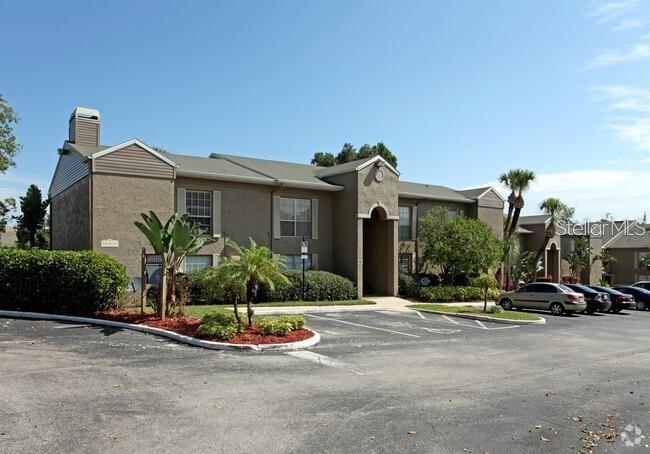 Foto principal - 375 Wymore Rd
