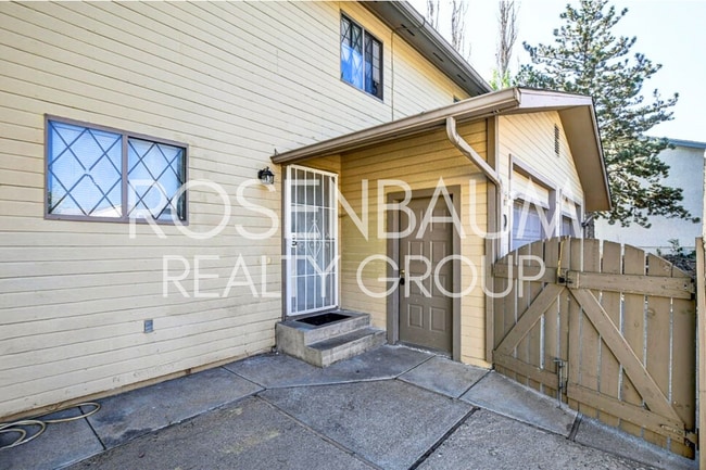 Building Photo - P25-010 C