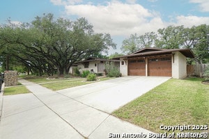 Building Photo - 302 W Silver Sands Dr