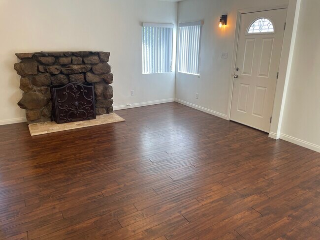 Foto del edificio - 5404 Briggs Ave