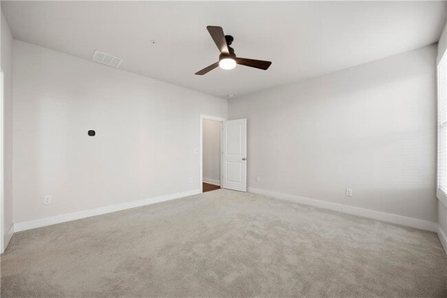 Building Photo - 1244 Winterhaven Dr