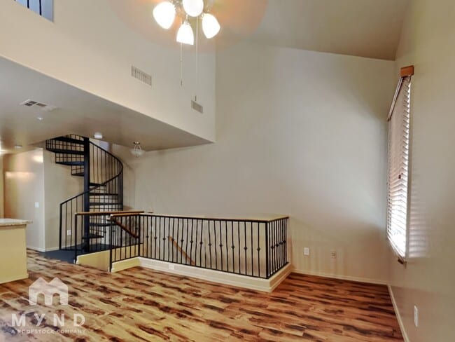 Foto del edificio - 4304 E Jasper Dr