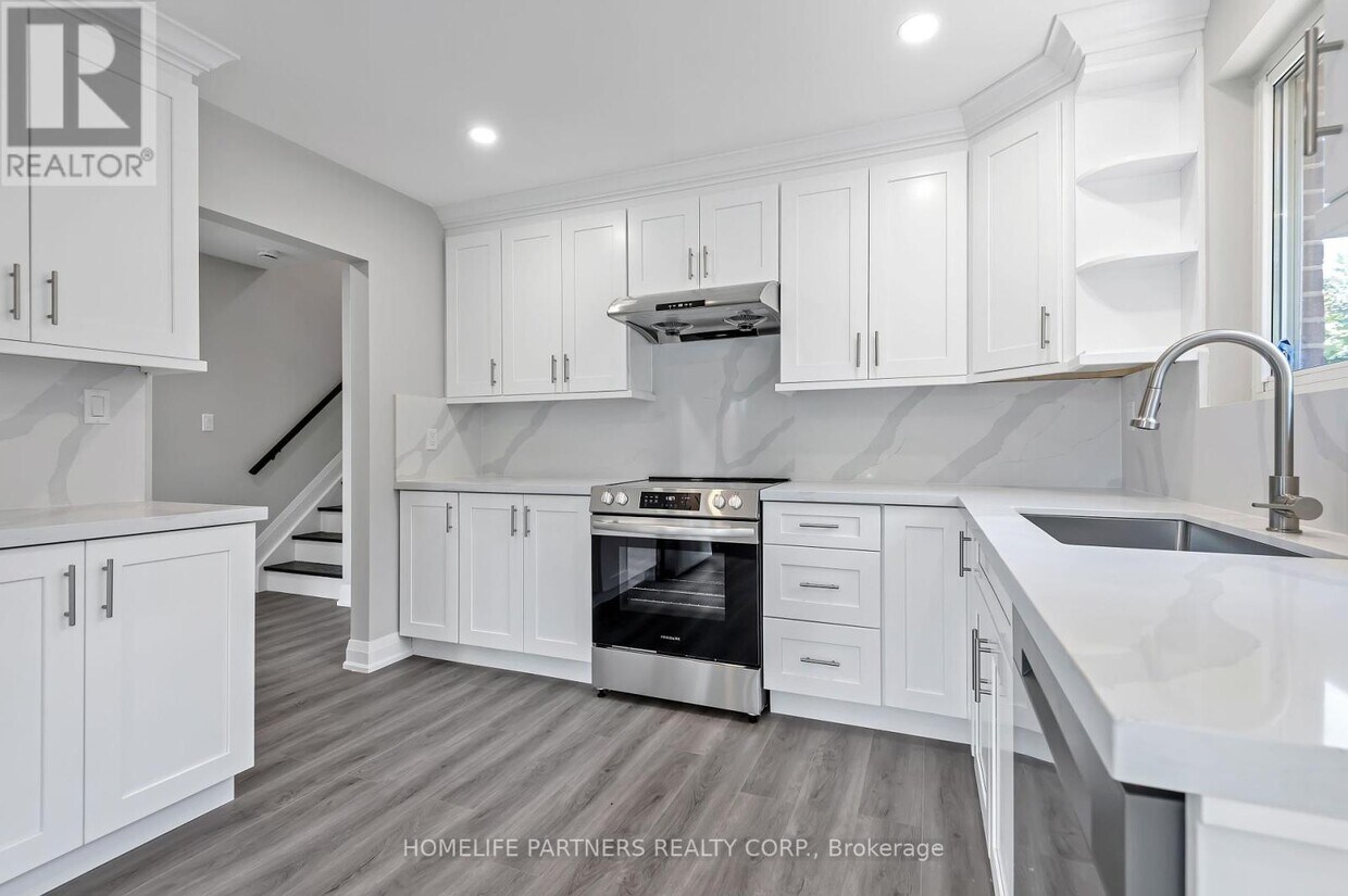 Primary Photo - 79 Strathavon Dr