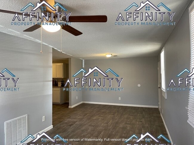 Building Photo - 1x1 Duplex 1219 Woolfolk Terrace Macon, Ga