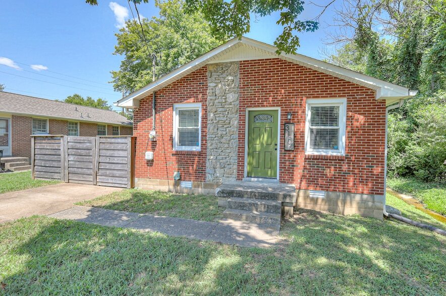 Foto principal - 3104 Greggwood Dr