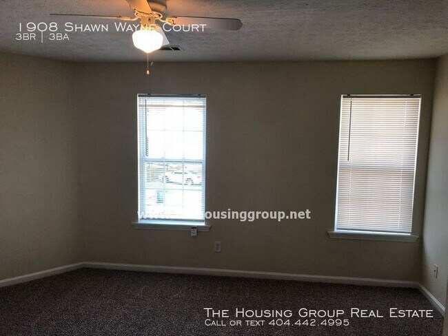 Building Photo - 3 BR Townhome - Cul De Sac location!!