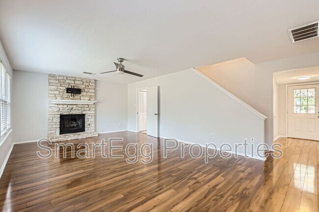 Building Photo - 11426 Bristle Oak Trail