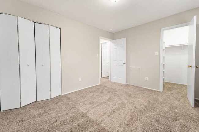 Building Photo - 17020 Raupp Rd