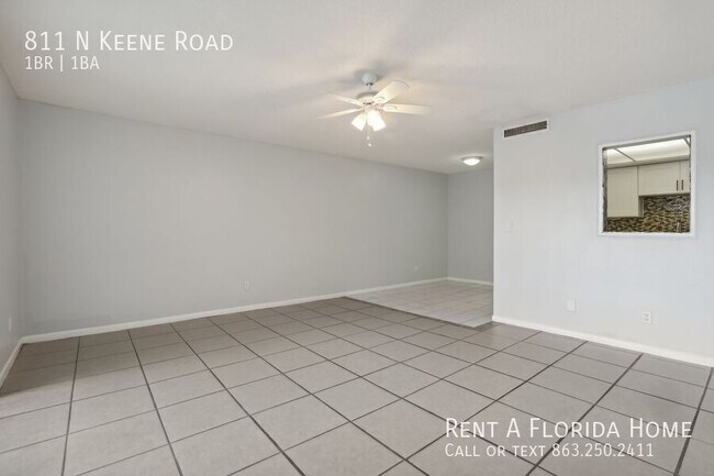 Foto del edificio - 811 N Keene Rd