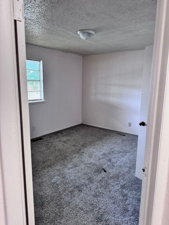 Foto del edificio - 2 Bedroom 1 Bath Duplex