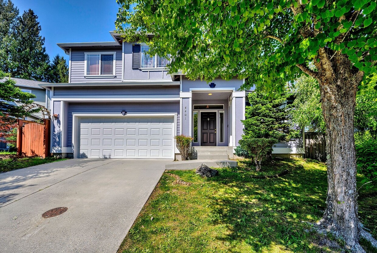 Mountlake Terrace Two Story Home - Mountlake Terrace Two Story Home
