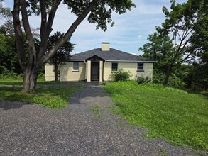 Building Photo - 33 Lansingville Rd