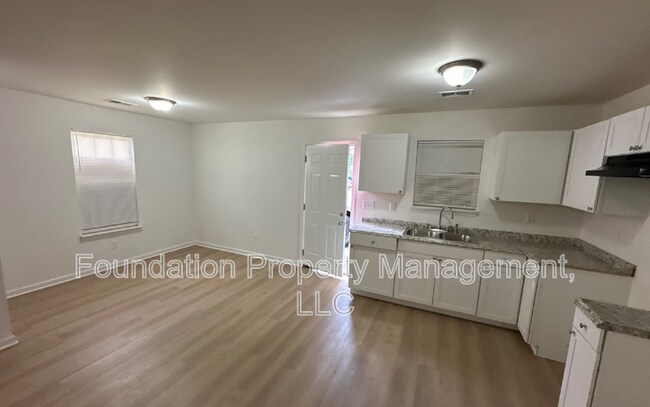 Foto del edificio - 4183 Knob Dr