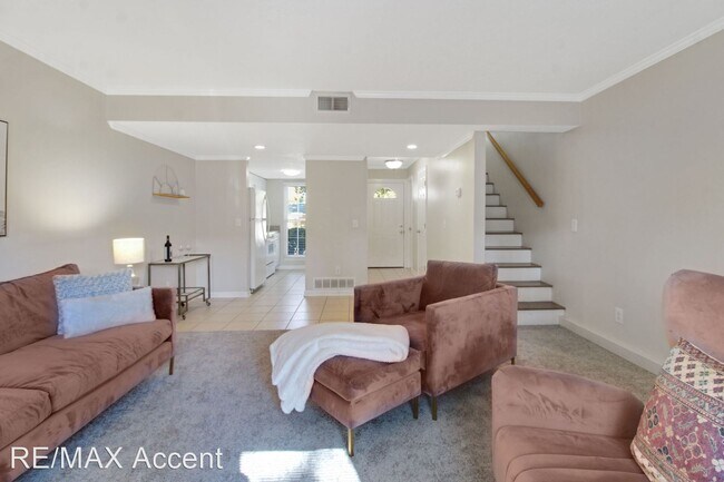 Foto del edificio - 1 br, 1.5 bath House - 52 Knollwood Cir.