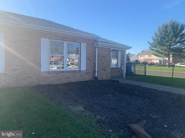 Primary Photo - 2490 Webster Ct