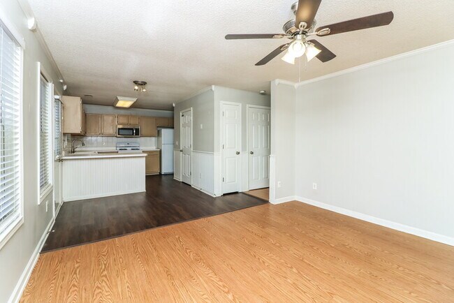 Foto del edificio - 3848 Sunview Dr NW