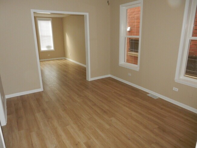 Foto del edificio - 3047 S Poplar Ave