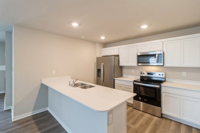 Foto del edificio - FULLY FINISHED BASEMENT!! 4 Bed, 3 Bath Home in Waukee